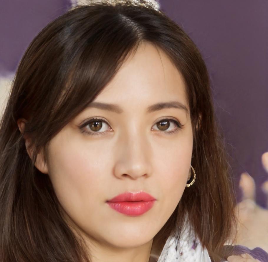 Sarah, lead floral designer at Thynavax